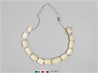 藏品(螺片胸飾)的圖片